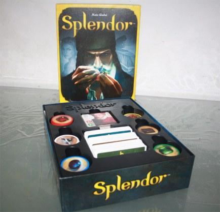Test et Avis du jeu : Splendor, stratégie et suspens sont au rendez-vous ! Test et Avis du jeu : Splendor, stratégie et suspens sont au rendez-vous !