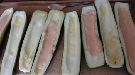 Courgettes au Jambon et sauce Aurore Cliquer sur les flèches pour voir le déroulement de la recette