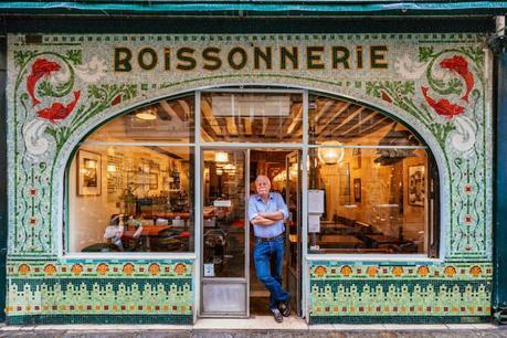 Devantures de boutiques anciennes à Paris