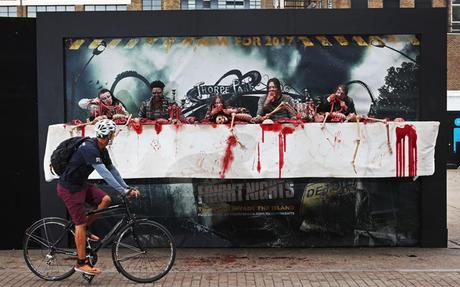 The Walking Dead: un billboard humain installé à Londres