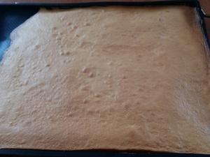 Entremet Fraise Chocolat Blanc et son Insert Marbré Cliquer sur les photographies pour les agrandir
