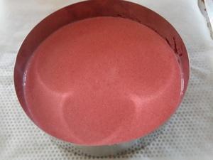 Entremet Fraise Chocolat Blanc et son Insert Marbré Cliquer sur les photographies pour les agrandir