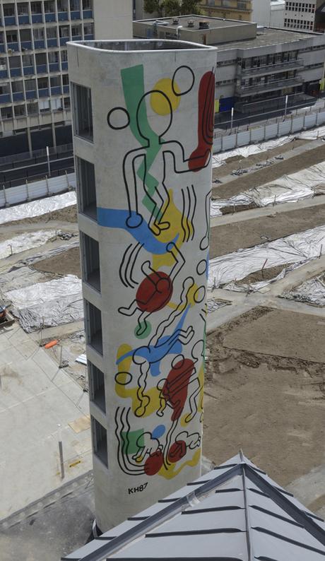 La plus grande œuvre jamais réalisée par Keith Haring se dévoile à Paris
