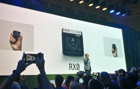 IFA 2017 : Sony lance un nouveau type d’appareil photo ultra compact, à la GoPro, le RX0