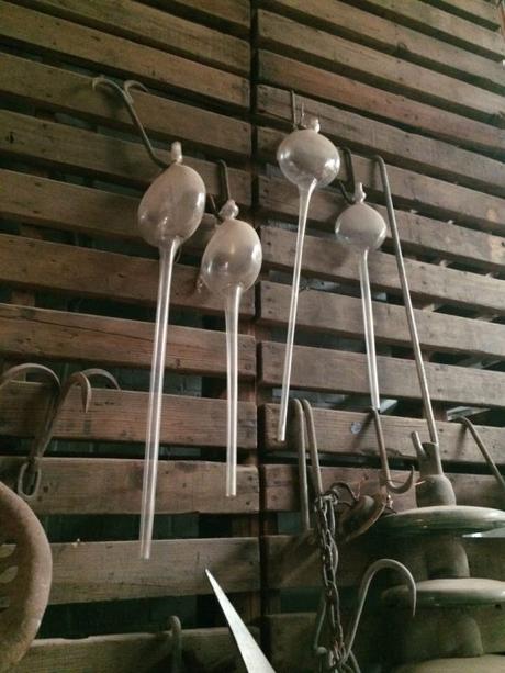 Mephistos Courtrai - Magasin Vintage Brocante