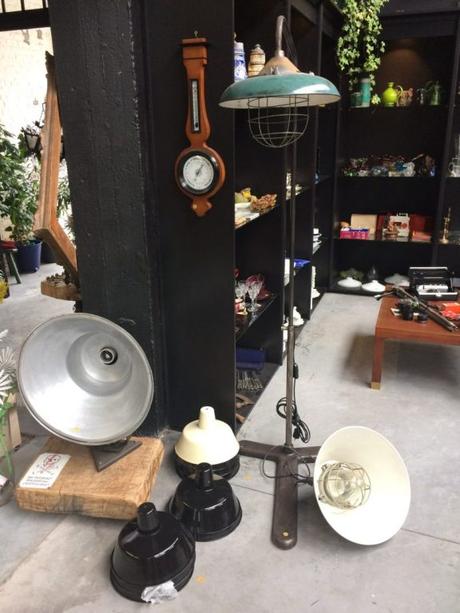 Mephistos Courtrai - Magasin Vintage Brocante