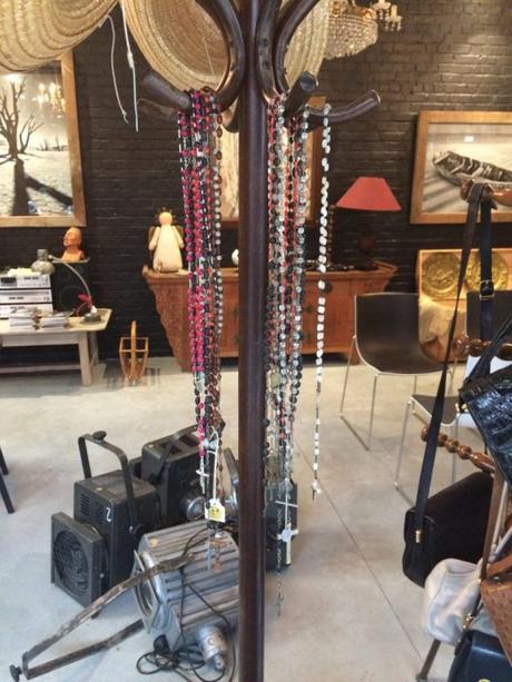 Mephistos Courtrai - Magasin Vintage Brocante