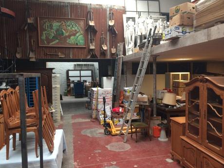 Mephistos Courtrai - Magasin Vintage Brocante