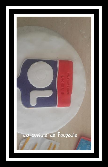 Tuto gâteau Olympique Lyonnais (gâteau à la vanille et ganache chocolat) au thermomix ou sans