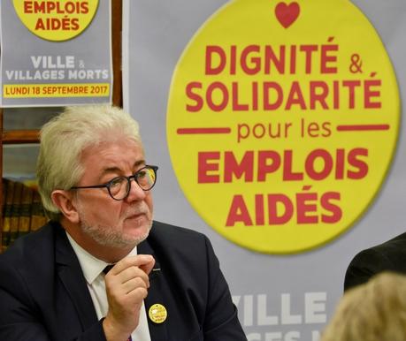 SUPPRESSIONS DES EMPLOIS AIDÉS : UNE MOBILISATION CONFIRMÉE AVEC UN PLAN D’APPRENTISSAGE A LA CLEF.