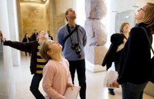 Le musée du Louvre se met aux activités sur mesure