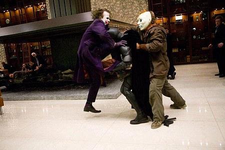 Le Joker remplacé par l’Homme-Mystère dans Batman 3 ? (+ images)