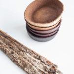 Giria, la vaisselle composée de bois recyclé par Evelina Kudabaité