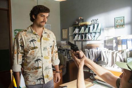 Le frère de Pablo Escobar menace Netflix pour « Narcos »