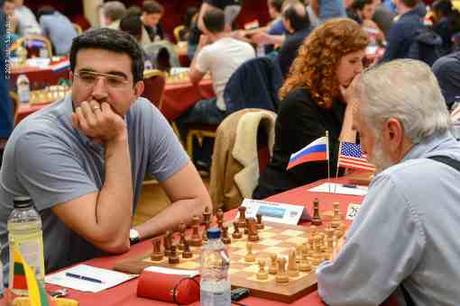 Après 3 rondes de l'édition 2017 du tournoi d'échecs de l'Ile de Man, le Russe Vladimir Kramnik s'est déjà incliné deux fois - Photo © John Saunders‏
