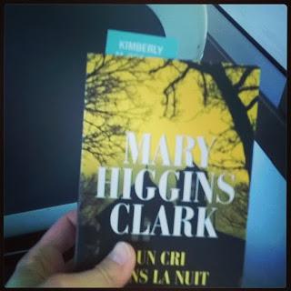 Un cri dans la nuit de Mary Higgins Clark