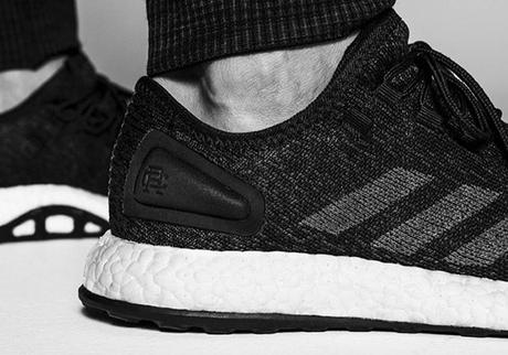 Une seconde Pure boost Reigning Champ x Adidas