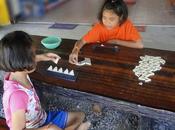 Jeux d'enfants Issan: Triominos annexes (vidéo)