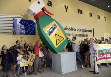 Le Parlement européen refuse son accès à Monsanto