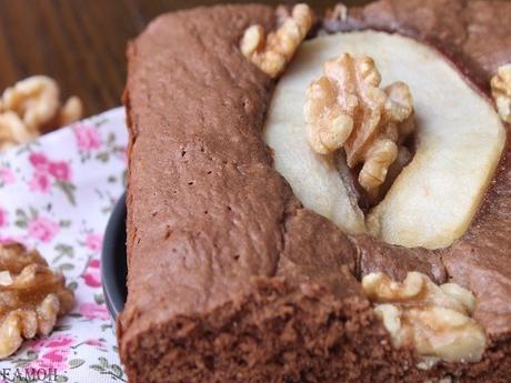 Gâteau chocolat aux poires et noix