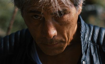 laissez-bronzer-les-cadavres-6