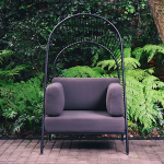DESIGN : Christian Vivanco et son fauteuil pergola