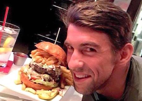 Ces sportifs qui sont de vrais fans de junk food