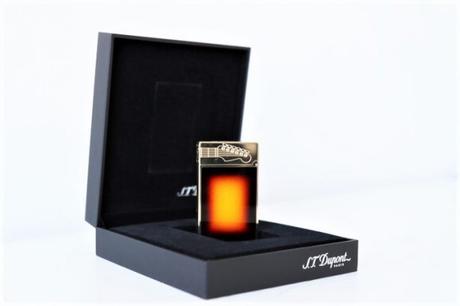 Briquet S.T Dupont collection Fender dans sa boîte Briquet S.T Dupont collection Fender dans sa boîte