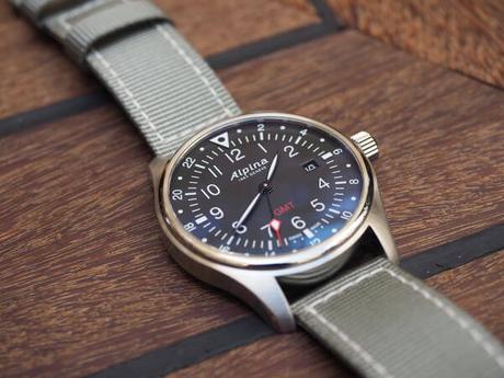 Découverte de la montre Alpina Startimer Pilot GMT Découverte de la montre Alpina Startimer Pilot GMT