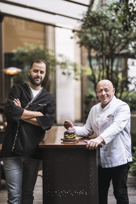 Mandarin Oriental, Paris – Black O.G, le meilleur burger de France au Bar 8 Mandarin Oriental, Paris – Black O.G, le meilleur burger de France au Bar 8