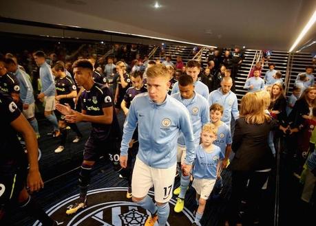 Amazon veut réaliser une série-documentaire sur le club de Manchester City Amazon veut réaliser une série-documentaire sur le club de Manchester City