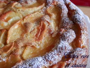 Gâteau à la MONNIER A gauche : Version pommes-ricotta / A droite : Version ricotta-pommes-chocolat blanc fondu (qui remplace la margarine)