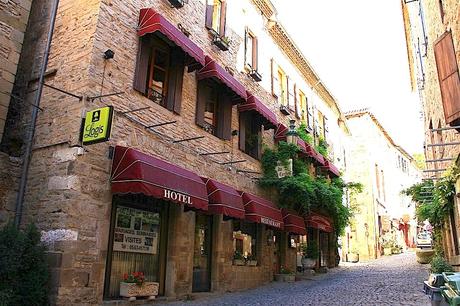 541192_128197650698586_1680443923_n