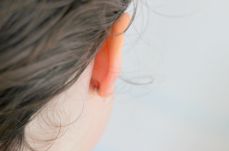 La question épineuse des boucles d’oreilles pour les enfants