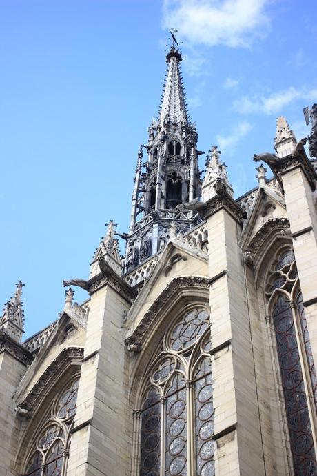 Sainte Chapelle plus belle église magnifique de Paris