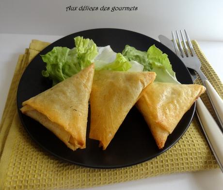 SAMOUSSAS AU MOZZARELLA ET TAPENADE VERTE