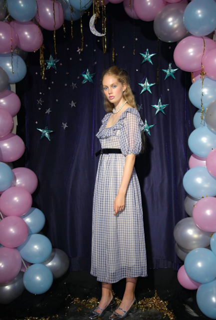 FASHION WEEK PRINTEMPS-ÉTÉ 2018: LE MOMENT FASHION WEEK PRINTEMPS-ÉTÉ 2018: LE MOMENT