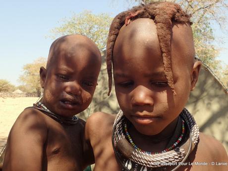 Rencontre avec le peuple Himba : Séquence émotions !