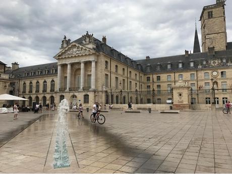 Carte postale panoramique de Dijon
