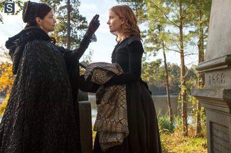 Salem : Saison 1 d’Adam Simon et Brannon Braga