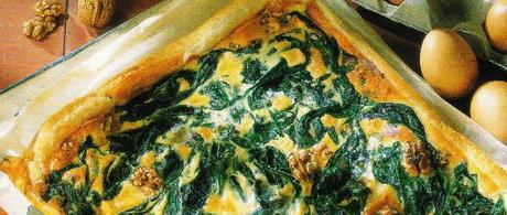 Grande tarte aux épinards, aux noix et au roquefort