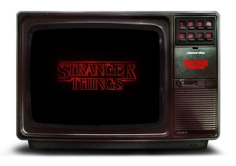 Stranger Things: un kit à imprimer transforme votre tablette en téléviseur de 1983