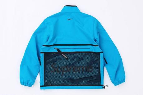 La collaboration Nike Air Humara x Supreme débarque ce jeudi La collaboration Nike Air Humara x Supreme débarque ce jeudi