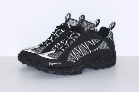 La collaboration Nike Air Humara x Supreme débarque ce jeudi La collaboration Nike Air Humara x Supreme débarque ce jeudi