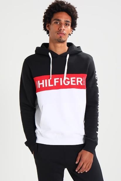 Hilfiger Denim X Zalando, une collaboration streetwear et minimaliste Sweat Tommy Hilfiger