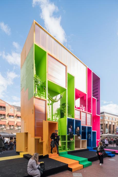 Un hôtel modulable façon Tetris installé à Eindhoven