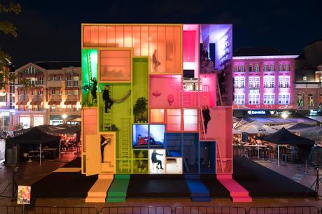 Un hôtel modulable façon Tetris installé à Eindhoven