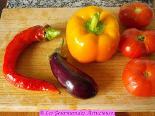 Poivron et tomates farcis à la carotte (Vegan)