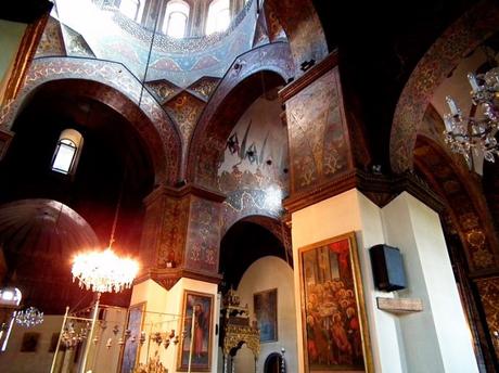 Vue intérieure de la catéhdrale d'Echmiadzin.