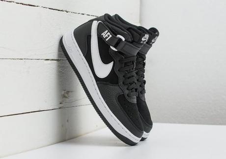 Nike Air Force 1 Mid 